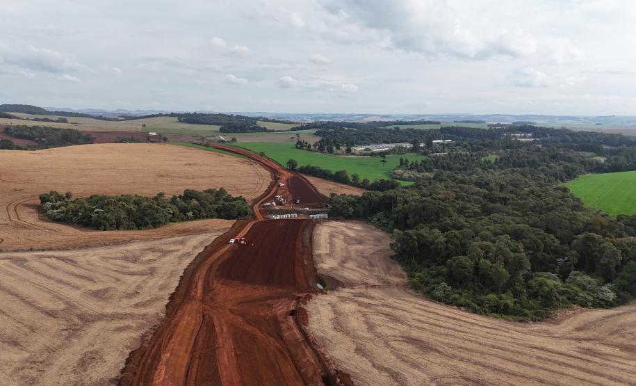 Obra do Contorno Noroeste de Pato Branco avança em terraplenagem e bueiros
