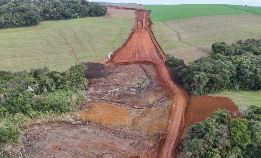 Obra do Contorno Noroeste de Pato Branco avança em terraplenagem e bueiros