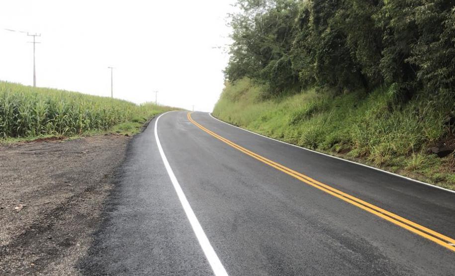 Rodovia de Manoel Ribas recebe reforço no pavimento em trecho de 24,35 km