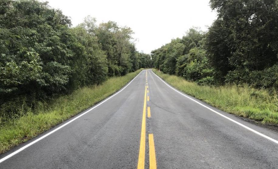 Rodovia de Manoel Ribas recebe reforço no pavimento em trecho de 24,35 km