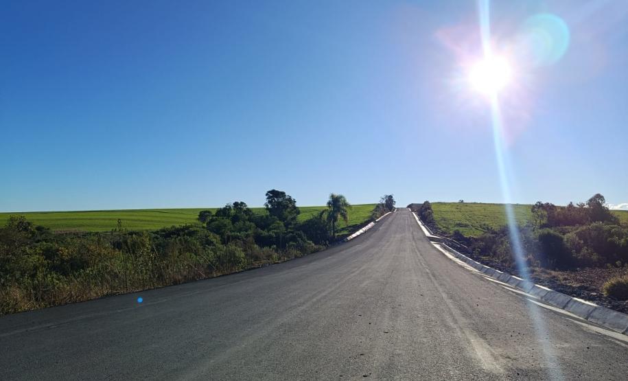 Obra de pavimentação de nova rodovia em Rebouças chega a 51% de execução