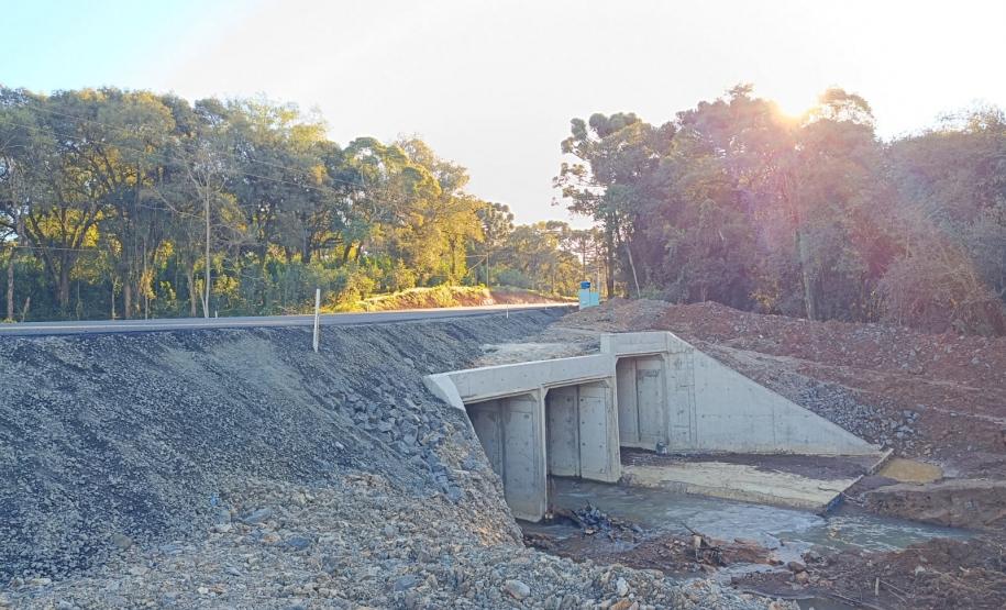 Obra de pavimentação de nova rodovia em Rebouças chega a 51% de execução