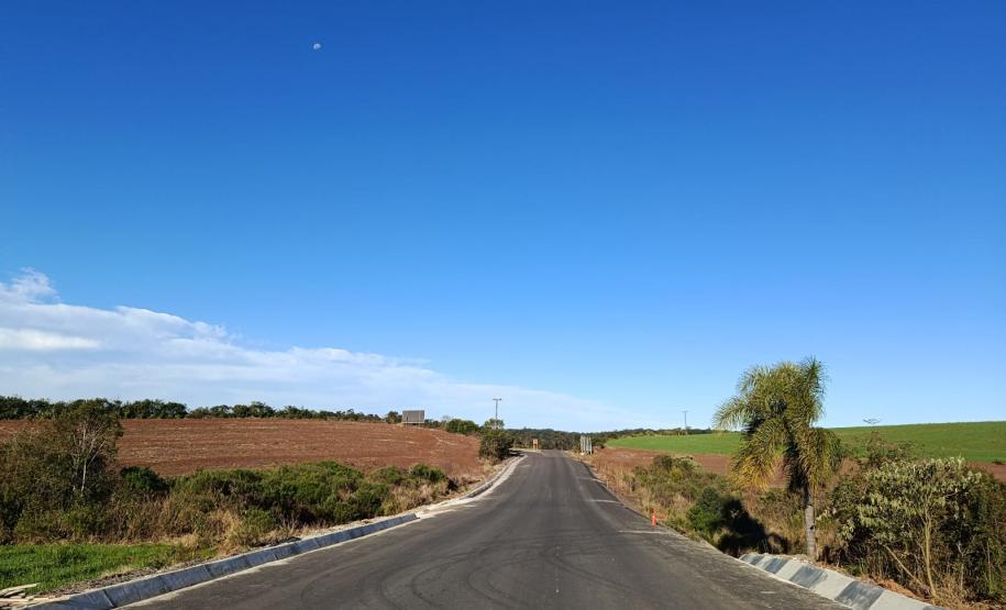 Obra de pavimentação de nova rodovia em Rebouças chega a 51% de execução