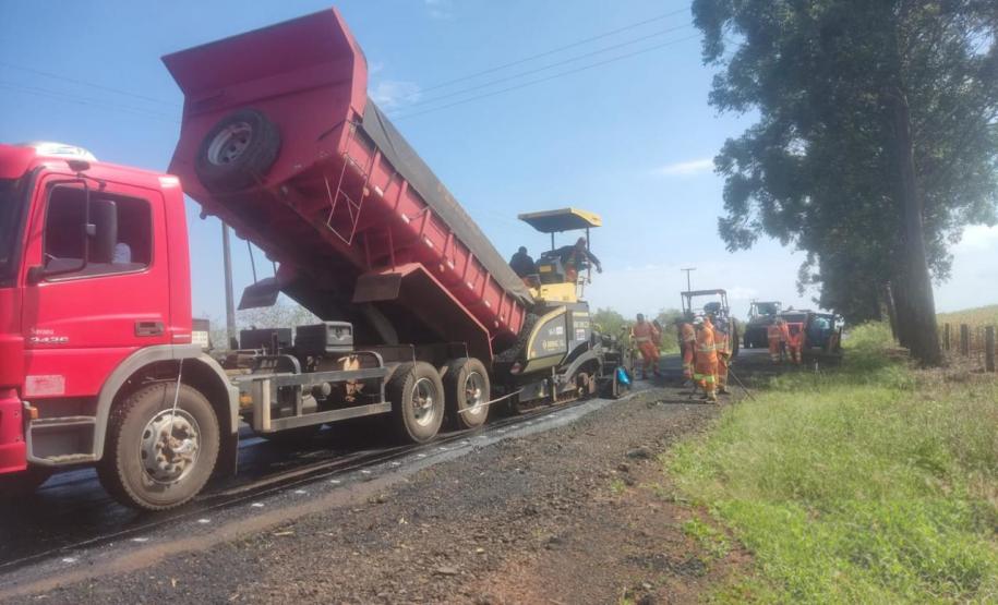 Rodovia entre Bandeirantes e Abatiá tem sistema pare-e-siga