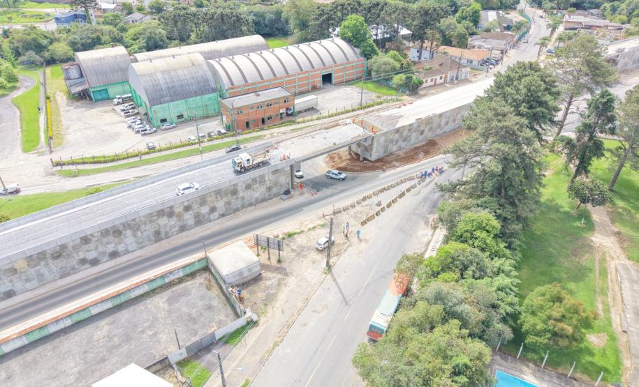 Em Palmeira, viaduto que integra obra de restauração em concreto da PR-151 está na fase final