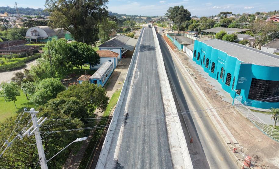 Em Palmeira, viaduto que integra obra de restauração em concreto da PR-151 está na fase final