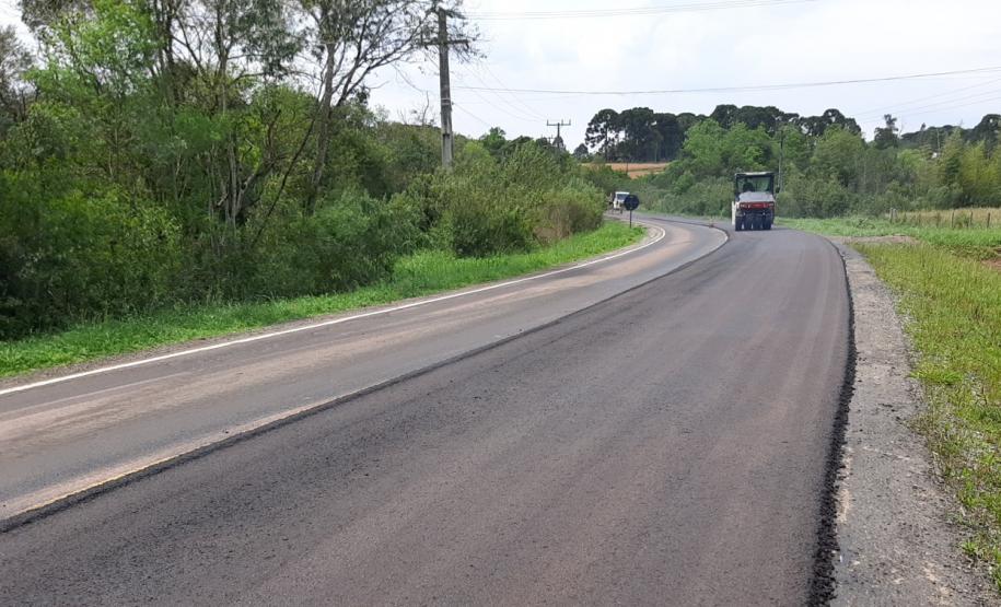 DER/PR está realizando melhorias em rodovia entre Campo do Tenente e a Lapa