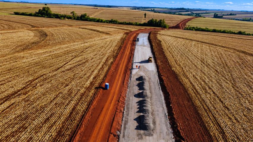 Pavimentação da PR-574 e PR-575 entre Cafelândia e Tupãssi